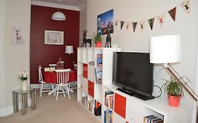 Hamish'S Hame Edinburgh Licence No Eh 69774 P